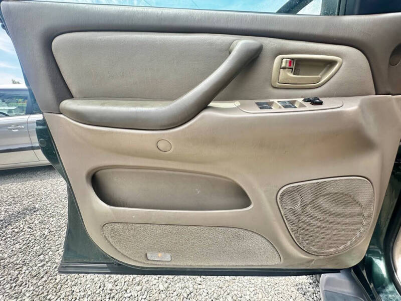 2001 Toyota Sequoia SR5