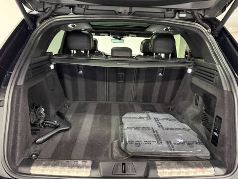 2023 Land Rover Range Rover Sport P360 SE