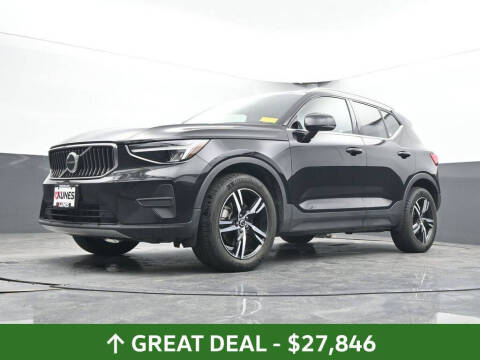 2025 Volvo XC40 B5 Core Bright Theme