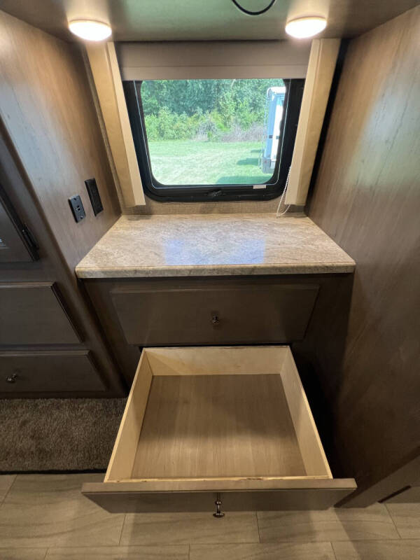 2021 Thor Motor Coach Windsport 34J