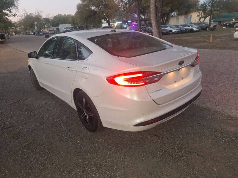 2017 Ford Fusion SE