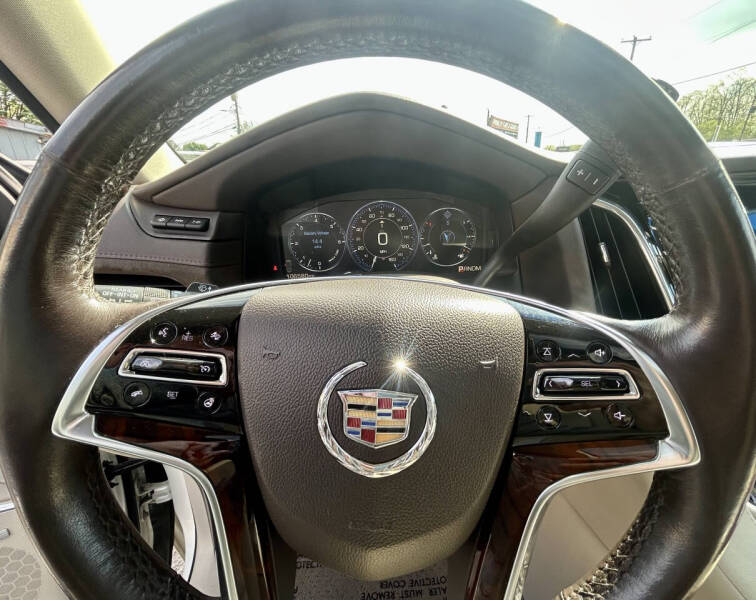 2015 Cadillac Escalade Luxury