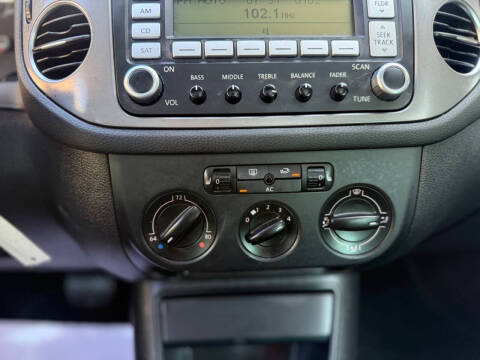 2009 Volkswagen Tiguan SE 4Motion