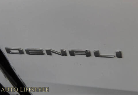 2022 GMC Yukon XL Denali