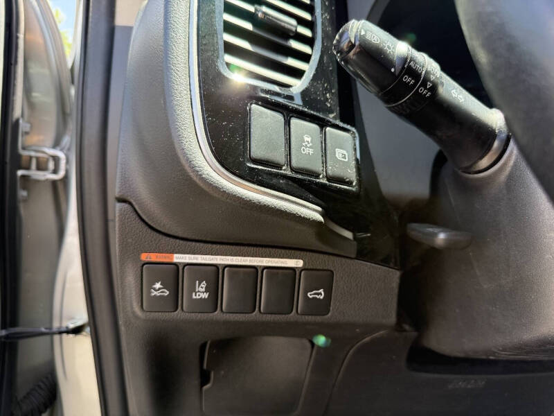 2020 Mitsubishi Outlander SEL