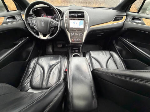 2016 Lincoln MKC Select