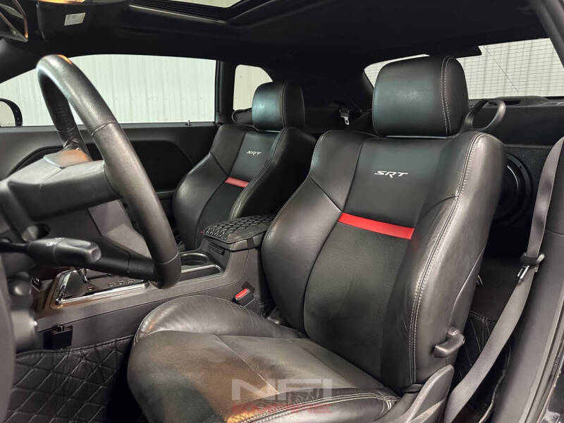 2009 Dodge Challenger SRT8