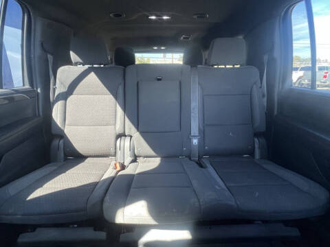 2022 GMC Yukon XL SLE