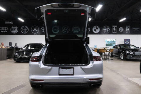 2017 Porsche Panamera Turbo