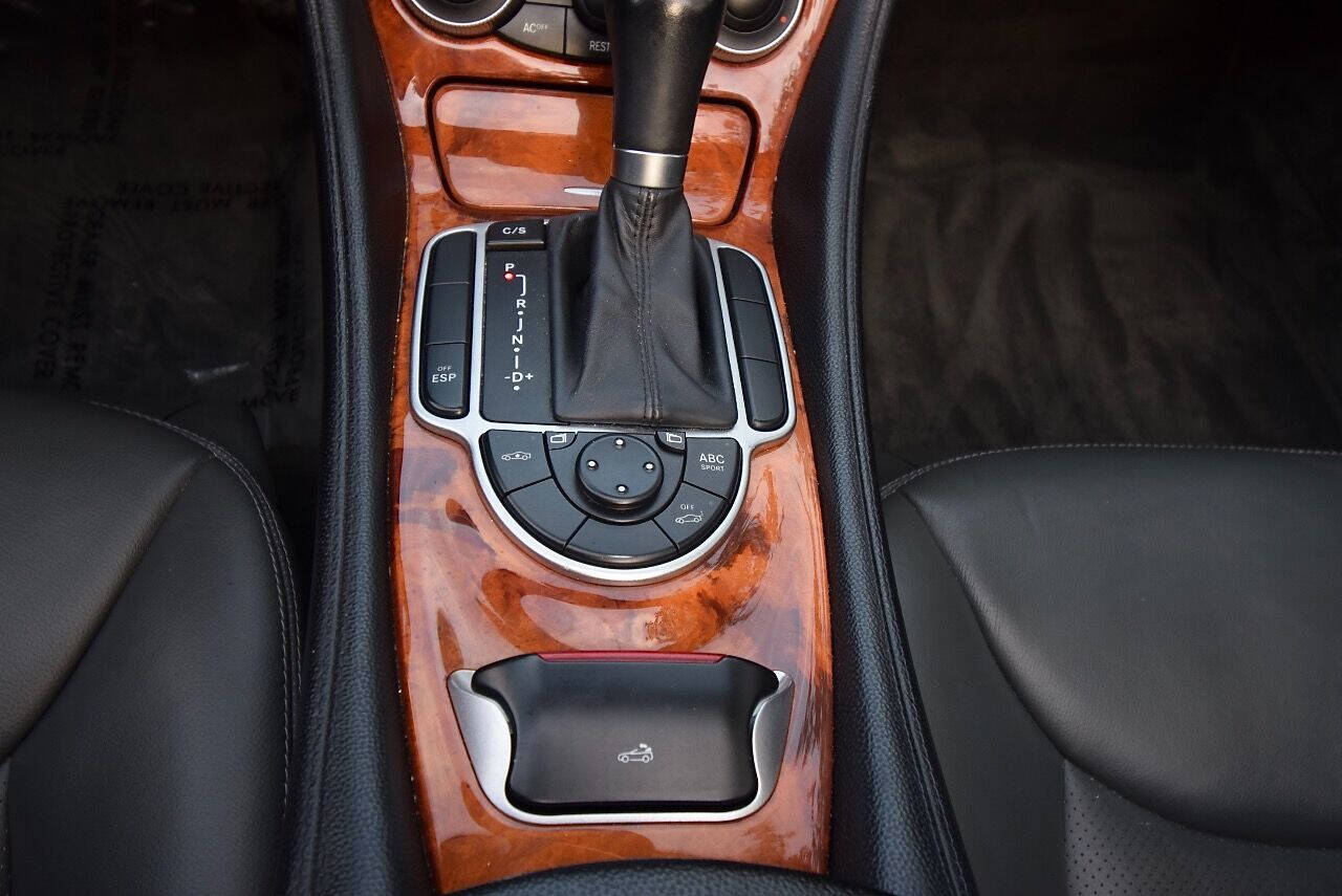 2005 Mercedes-Benz SL-Class 59