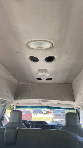 2009 Ford E-Series E-350 SD XLT