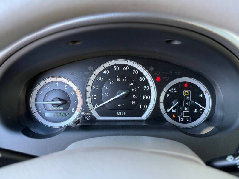 2005 Toyota Sienna LE 7 Passenger