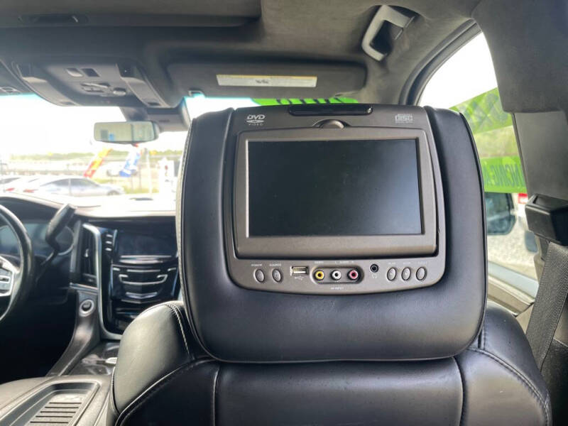 2018 Cadillac Escalade ESV Platinum
