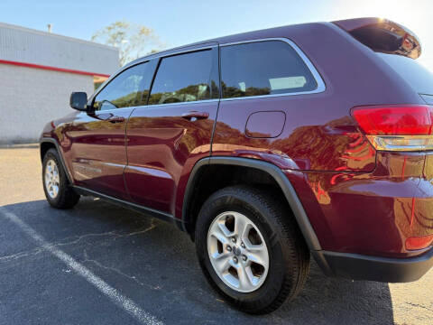 2017 Jeep Grand Cherokee Laredo