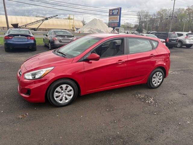 2017 Hyundai Accent SE