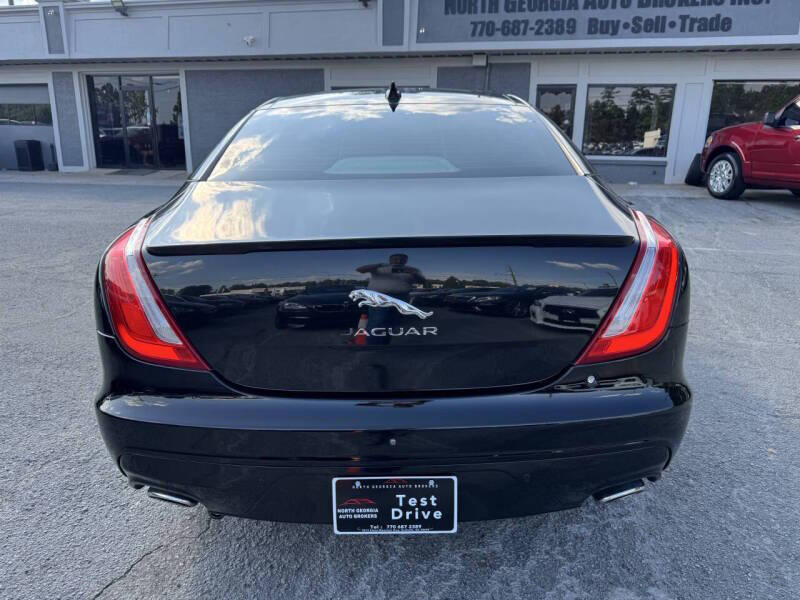 2016 Jaguar XJ R-Sport