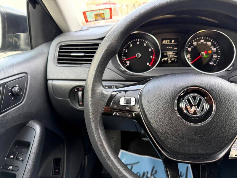 2016 Volkswagen Jetta