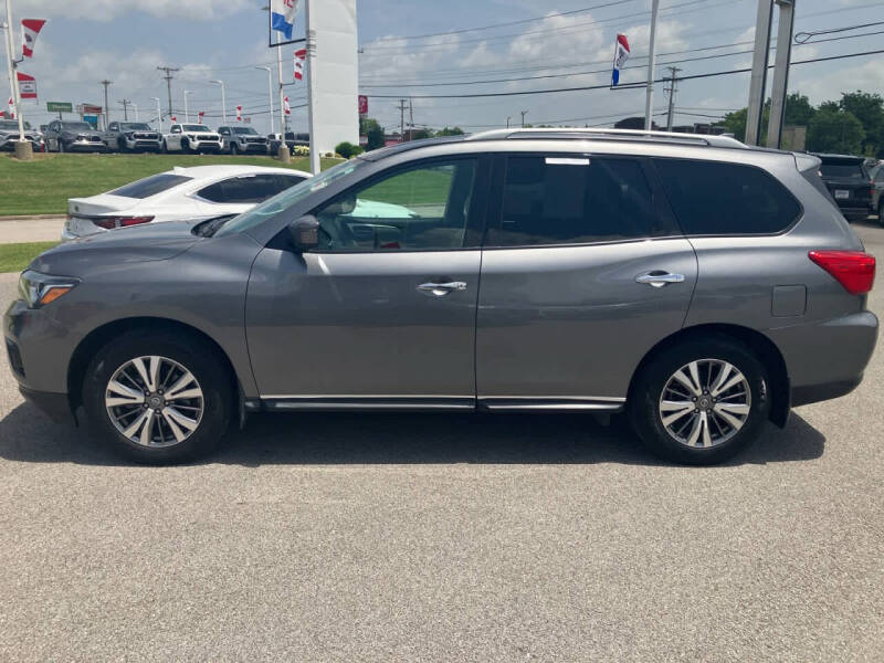 2020 Nissan Pathfinder SL