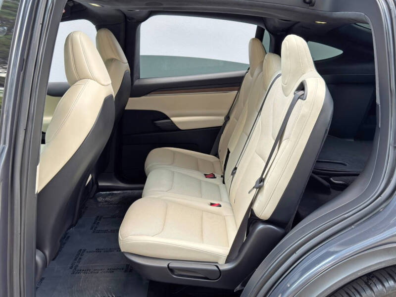 2023 Tesla Model X Standard Range