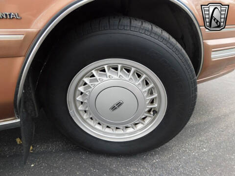 1992 Lincoln Continental Executive