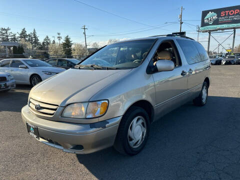 2002 Toyota Sienna for sale at ALPINE MOTORS in Milwaukie OR