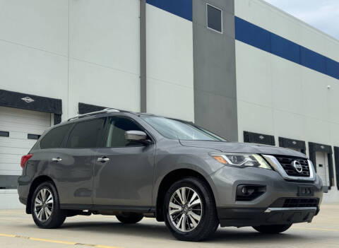 2017 Nissan Pathfinder SL