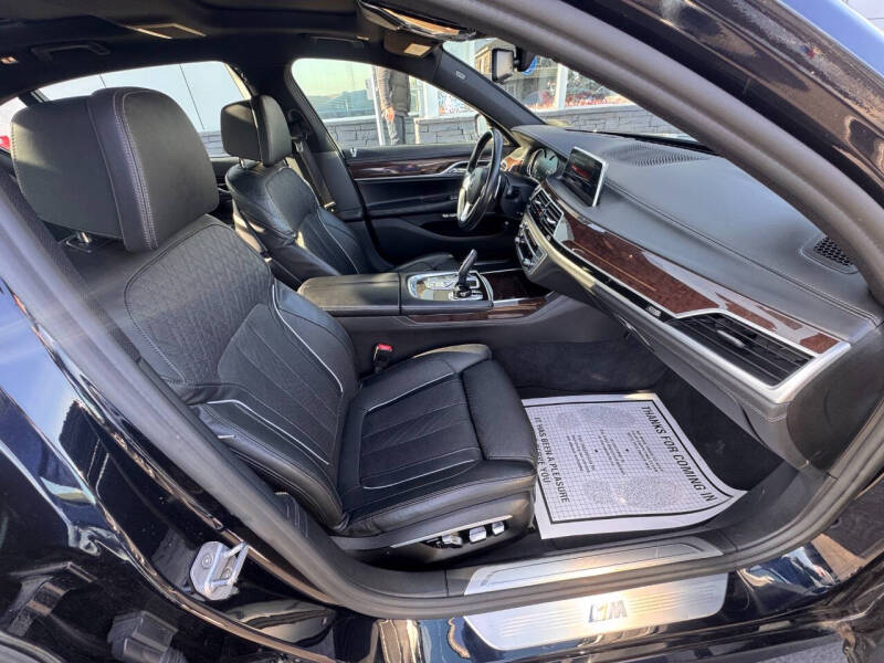 2017 BMW 7 Series 750i xDrive