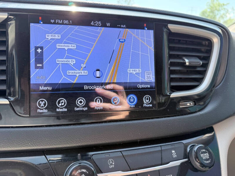 2017 Chrysler Pacifica Touring