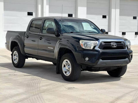 2013 Toyota Tacoma for sale at AutoPlaza in Hollywood FL