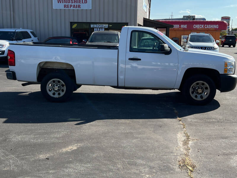 2013 Chevrolet Silverado 1500 Work Truck photo 3