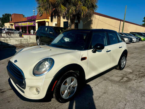 2016 MINI Hardtop 4 Door Cooper
