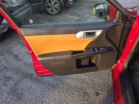 2011 Lexus CT 200h Premium