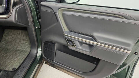 2023 Rivian R1S Adventure