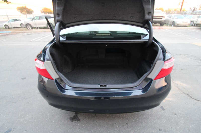 2016 Toyota Camry Hybrid