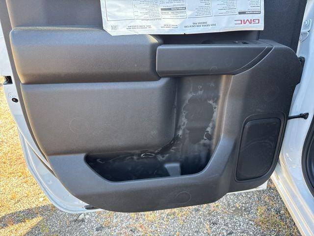 2025 GMC Sierra 3500HD CC Pro