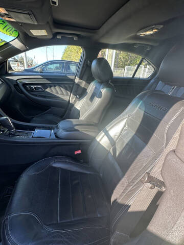 2015 Ford Taurus SHO