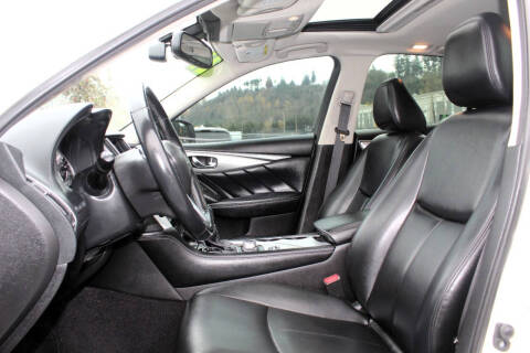 2021 Infiniti Q50 Luxe