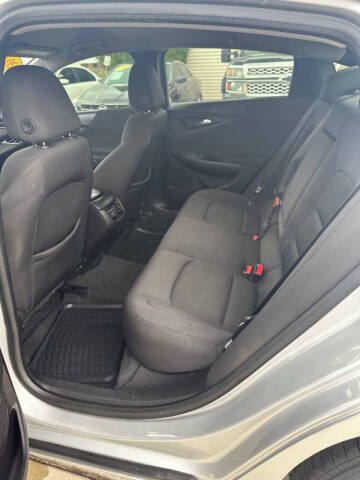 2017 Chevrolet Malibu LT