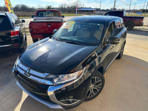 2017 Mitsubishi Outlander for sale at Raj Motors Sales in Greenville TX