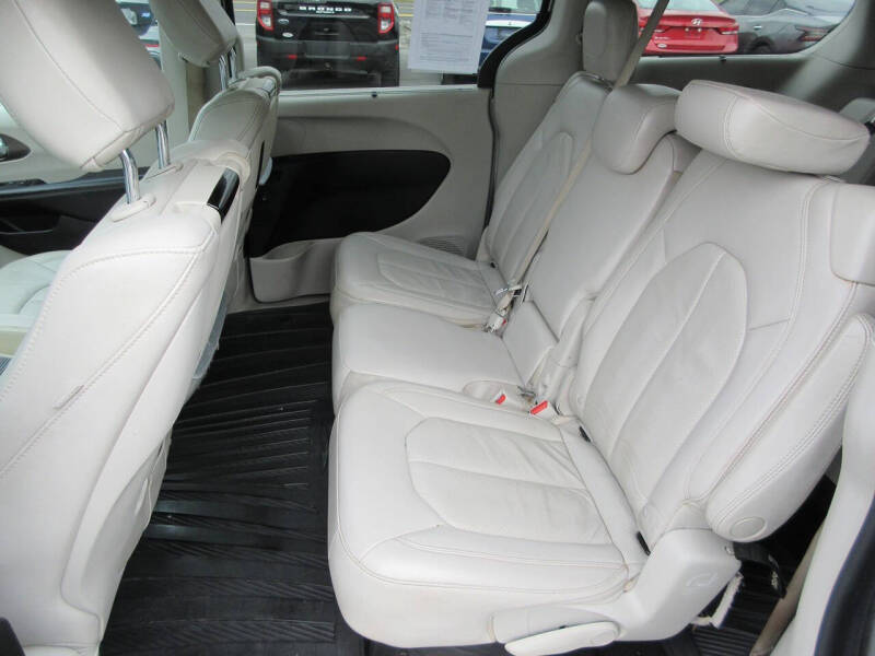 2018 Chrysler Pacifica Touring L Plus