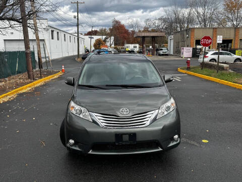 2013 Toyota Sienna Limited 7-Passenger