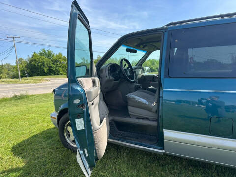 2000 Chevrolet Astro LS