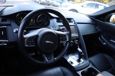 2018 Jaguar E-PACE P300 R-Dynamic S