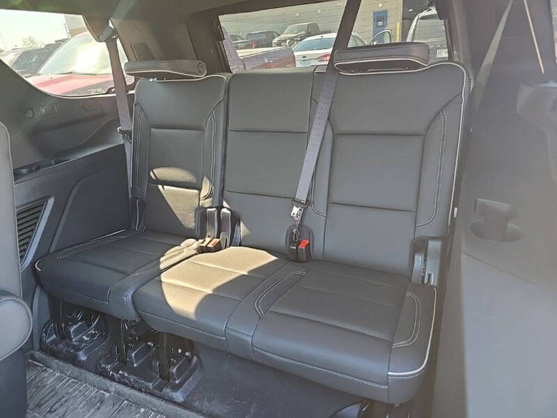 2025 GMC Yukon Elevation