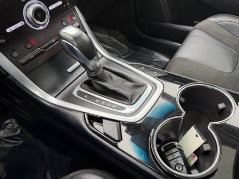 2017 Ford Edge Sport