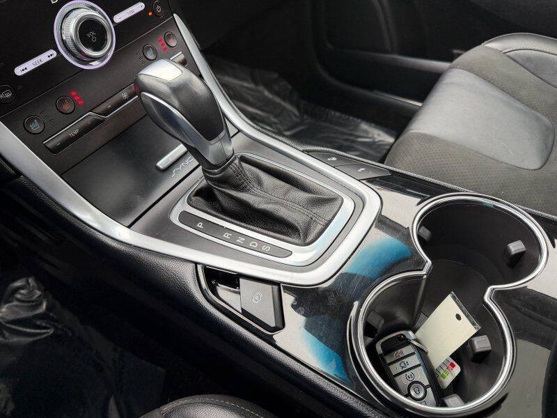 2017 Ford Edge Sport