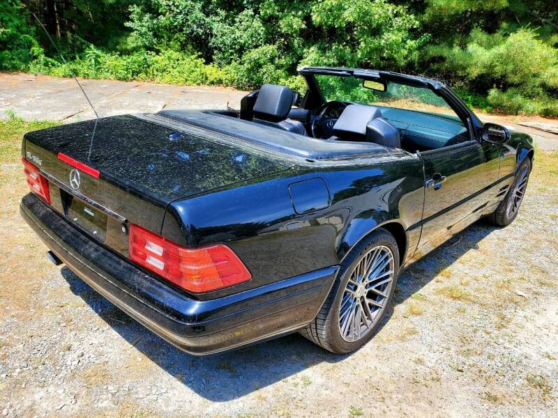 2000 Mercedes-Benz SL-Class for sale at The Car Store in Milford MA