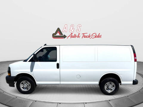 2022 Chevrolet Express 2500