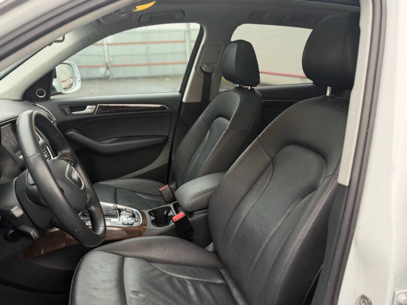 2016 Audi Q5 2.0T quattro Premium Plus