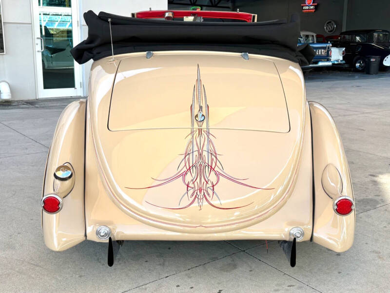 1936 Ford Model 68